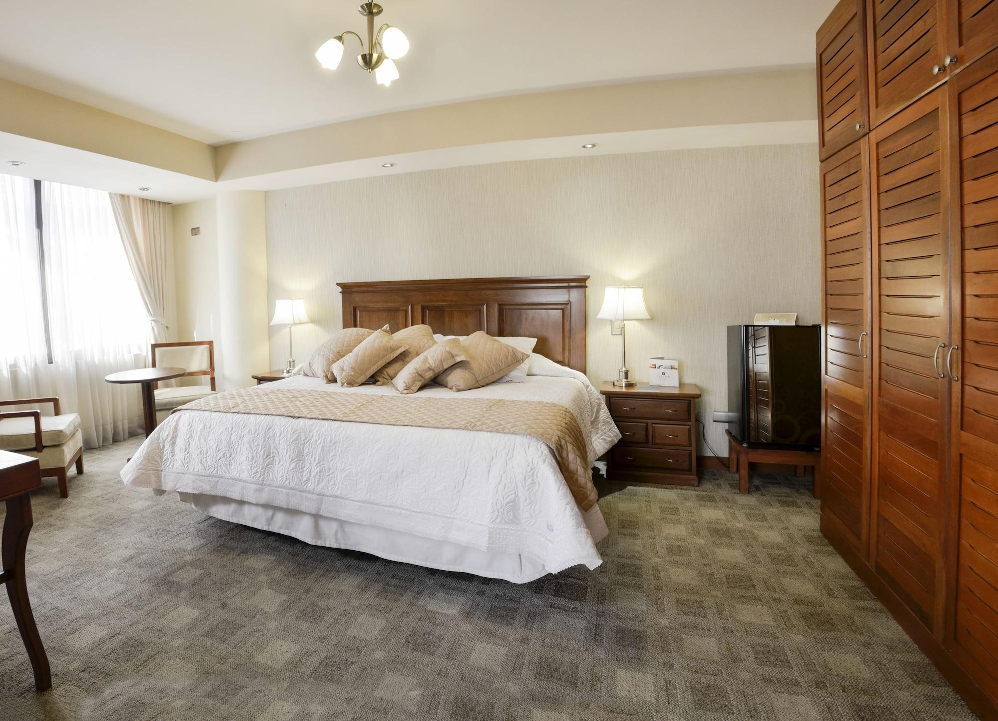 Gran Hotel Toloma Кочабамба Экстерьер фото