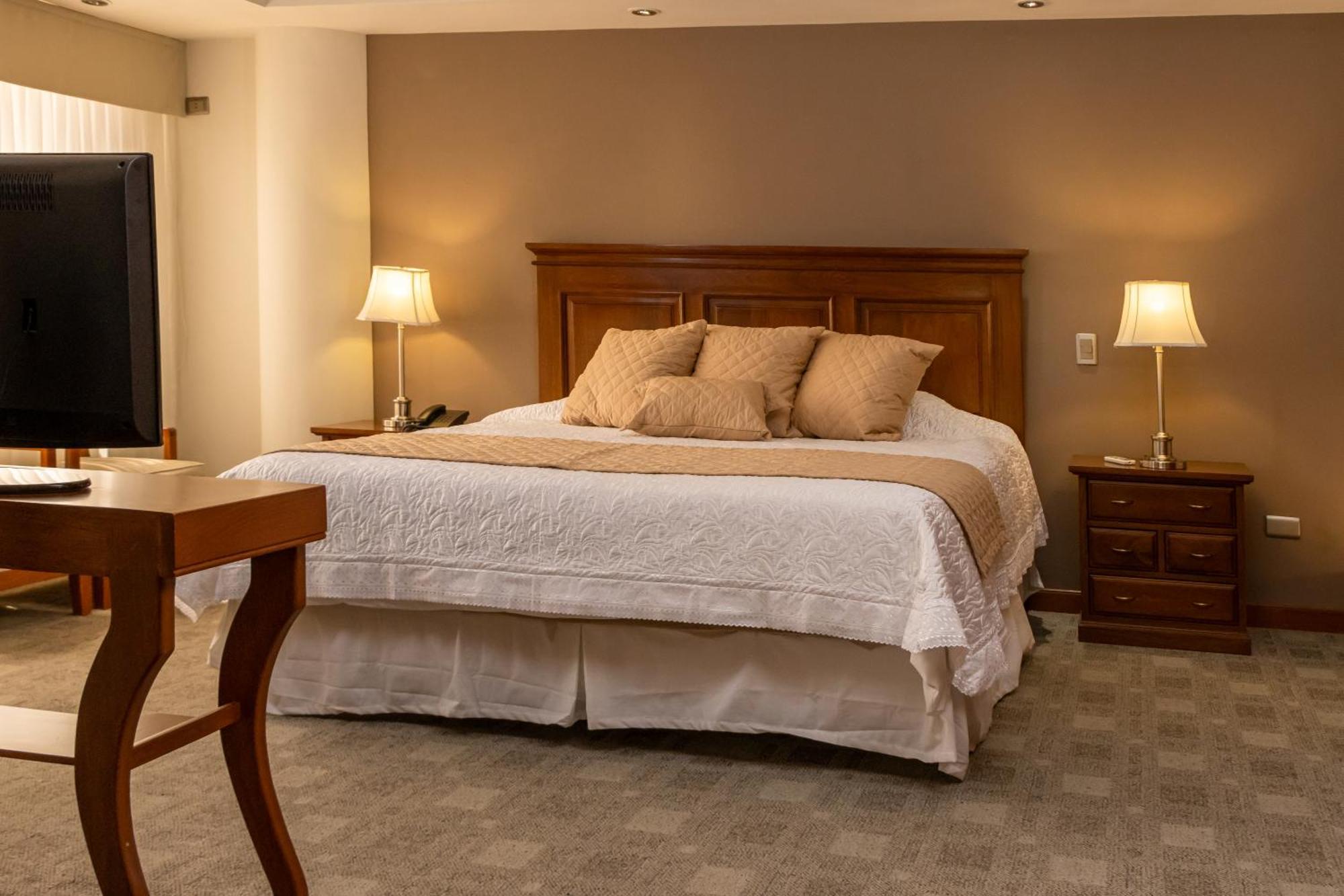 Gran Hotel Toloma Кочабамба Экстерьер фото