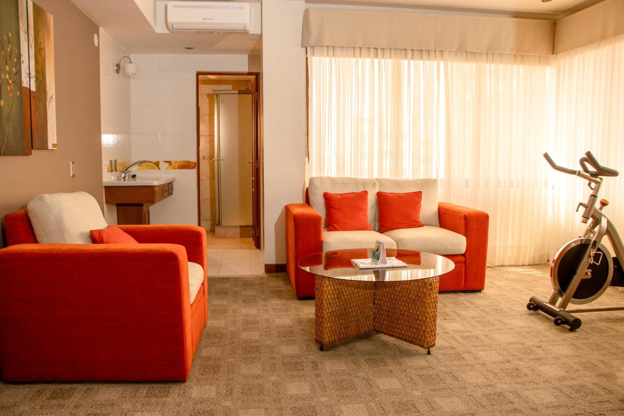 Gran Hotel Toloma Кочабамба Экстерьер фото