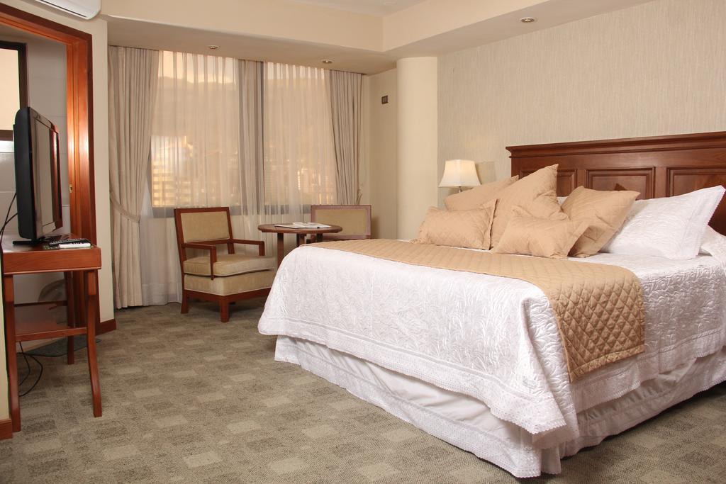 Gran Hotel Toloma Кочабамба Номер фото